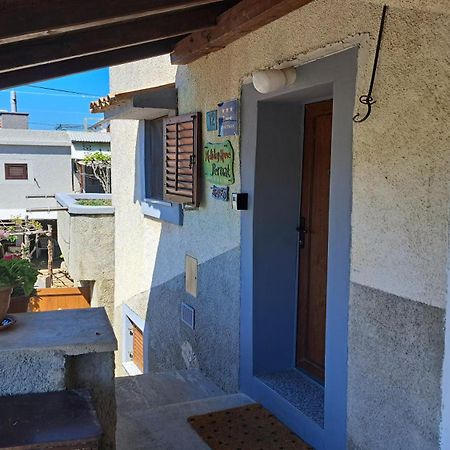 Holiday Home Pernata المظهر الخارجي الصورة