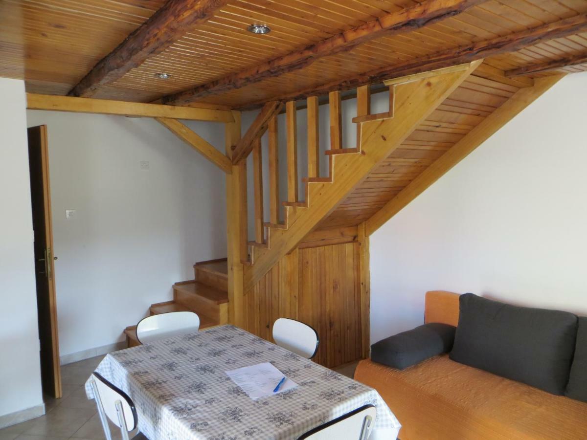 Holiday Home Pernata المظهر الخارجي الصورة